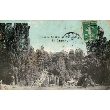 CPA Paris Bois de Boulogne la Cascade avec promeneurs, carte circulée timbre 5 c