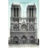 CPA Paris Notre-Dame façade occidentale cathédrale gothique et parvis
