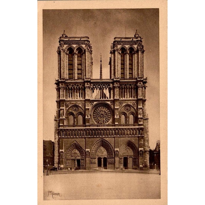 CPA Paris Notre-Dame façade occidentale XIIe et XIIIe siècles édition MONA
