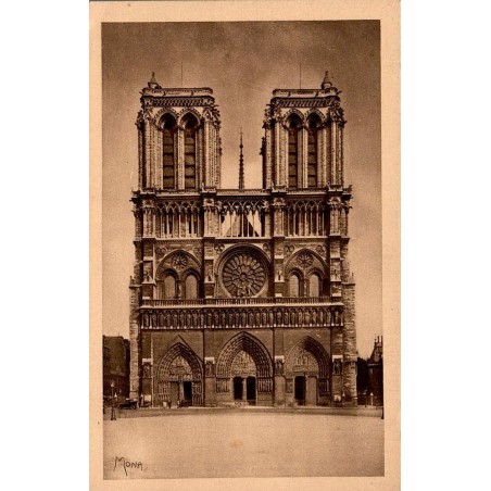 CPA Paris Notre-Dame façade occidentale XIIe et XIIIe siècles édition MONA