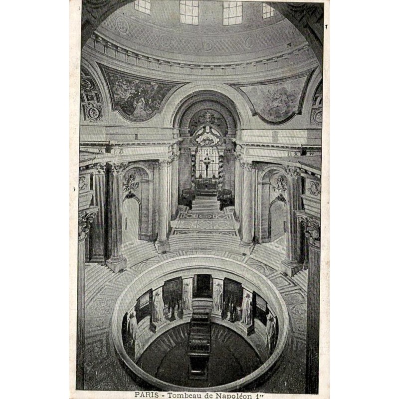 CPA Paris tombeau de Napoléon Ier sous le Dôme des Invalides