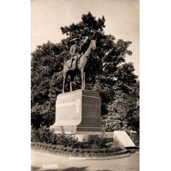 Carte postale ancienne du Monument du Maréchal Foch à Cassel (Nord)
