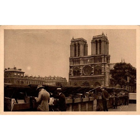 CPSM Paris bouquinistes quai Saint-Michel devant Notre-Dame édition Yvon