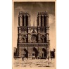 CPSM Paris Notre-Dame façade et parvis en 1932 Éditions d’Art Yvon n°44