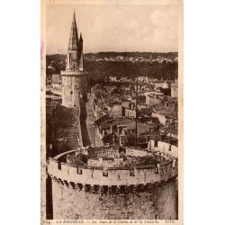 CPA La Rochelle Tours de la Chaîne et de la Lanterne TITO n°14