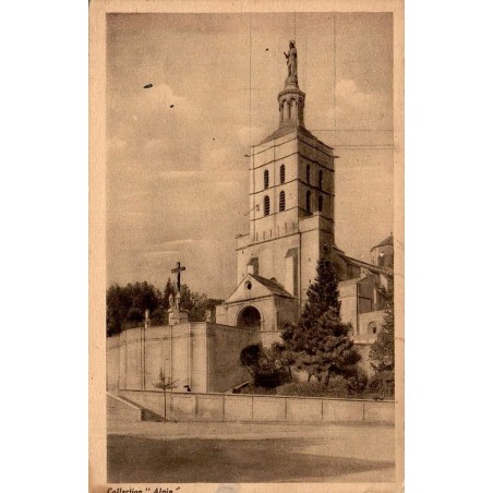 CPA Avignon église métropolitaine Notre-Dame-des-Doms et son clocher