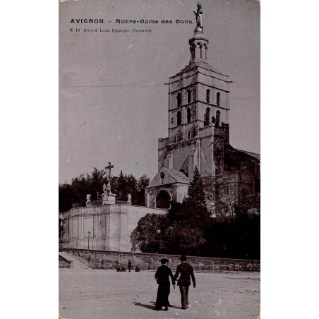 CPA Avignon Notre-Dame des Doms, clocher, statue de la Vierge et personnages