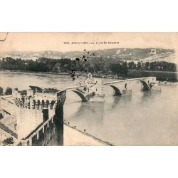 CPA Avignon Pont Saint-Bénézet sur le Rhône et fortifications