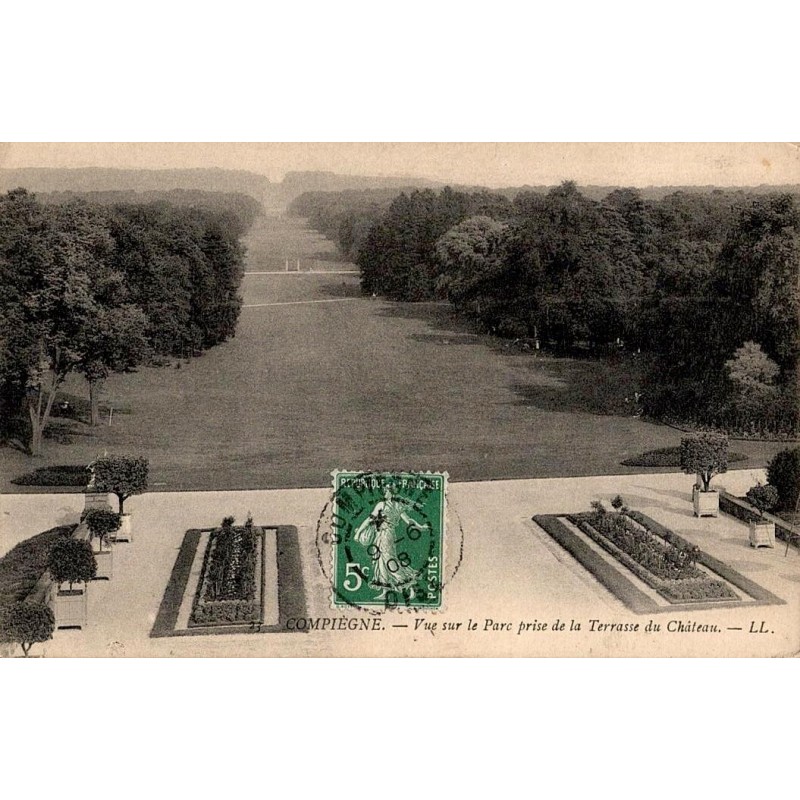 23 - COMPIÈGNE - Vue sur le Parc prise de la terrasse du Château