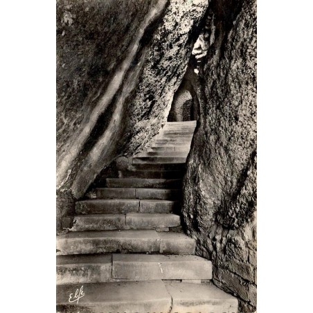 CPSM Vals Ariège couloir d’entrée de l’église rupestre Notre-Dame