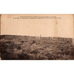 Carte postale ancienne d’Écoust-Saint-Mein en 1919 montrant le collège anglais et le cimetière allemand