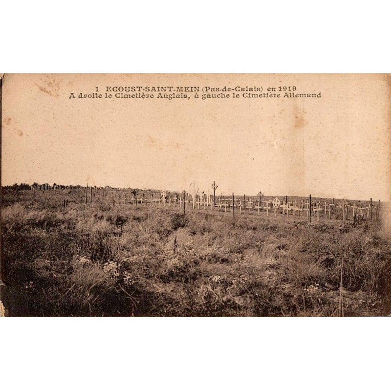 Carte postale ancienne d’Écoust-Saint-Mein en 1919 montrant le collège anglais et le cimetière allemand