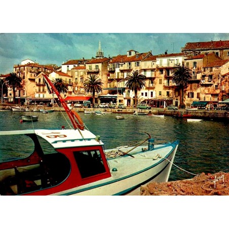 CPSM Calvi Corse maisons du quai de plaisance et bateaux dans le port