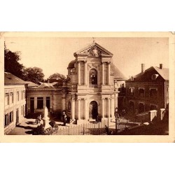 CPSM Lisieux chapelle du Carmel façade et cour en 1945