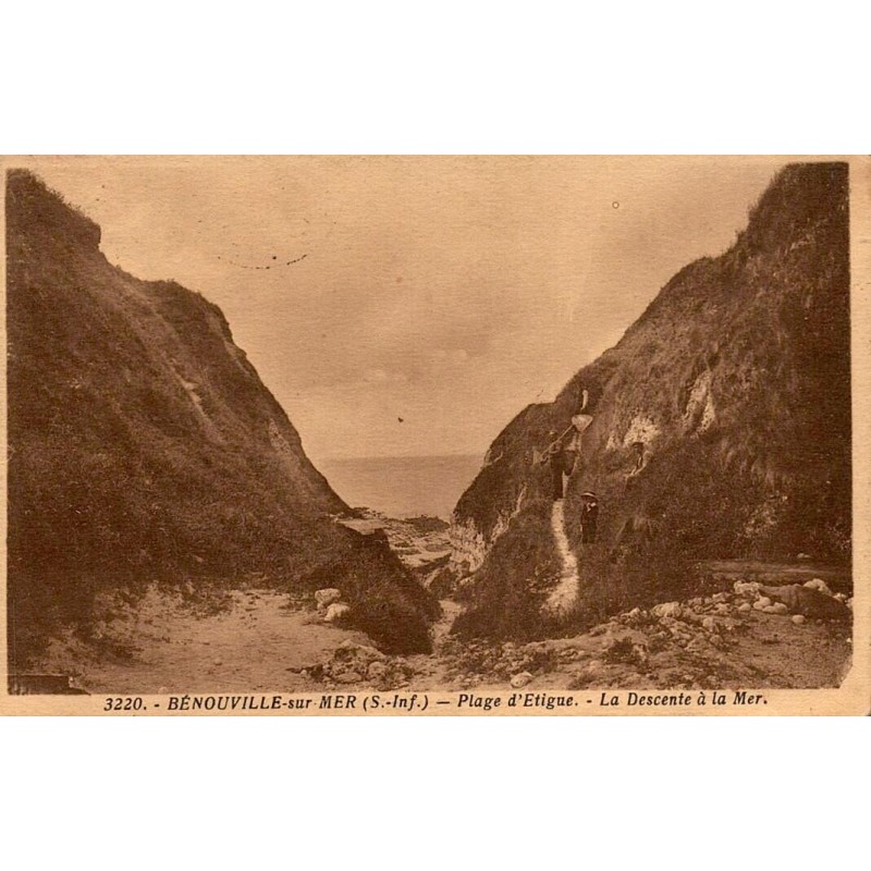 CPSM Bénouville-sur-Mer plage d’Étigue descente à la mer Seine-Maritime