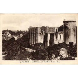 CPA Falaise château vu du Mont-Mirat dans le Calvados