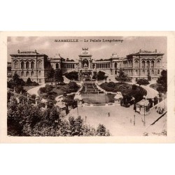 CPA Marseille Palais Longchamp avec jardins bassins et fontaines