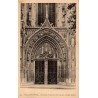 CPSM Aix-en-Provence portail de la cathédrale Saint-Sauveur circulée en 1945