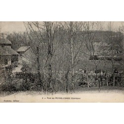 CPA Peyrelevade Corrèze ancien pont dans un paysage arboré