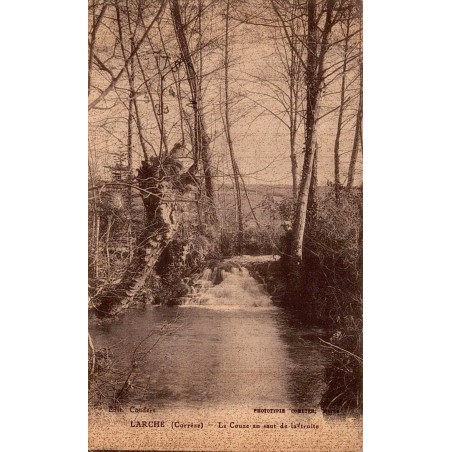 CPA Larche en Corrèze la Couze en aval de la truite carte postale ancienne