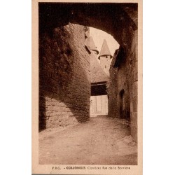 CPA Collonges-la-Rouge Corrèze rue de la Barrière et passage voûté