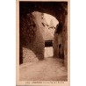CPA Collonges-la-Rouge Corrèze rue de la Barrière et passage voûté