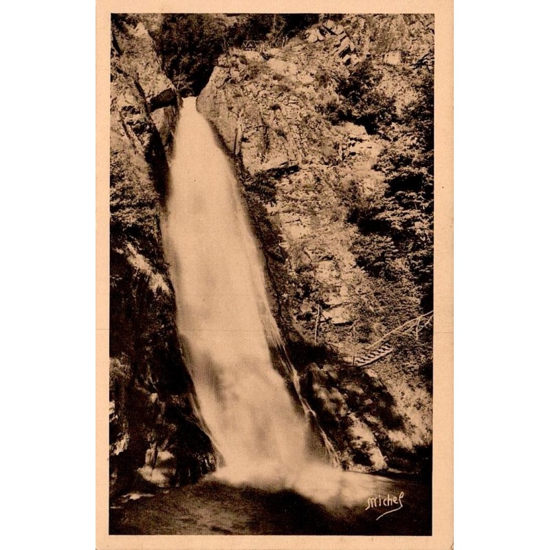 CPSM Gimel-les-Cascades dernière chute de la Queue de Cheval en Corrèze