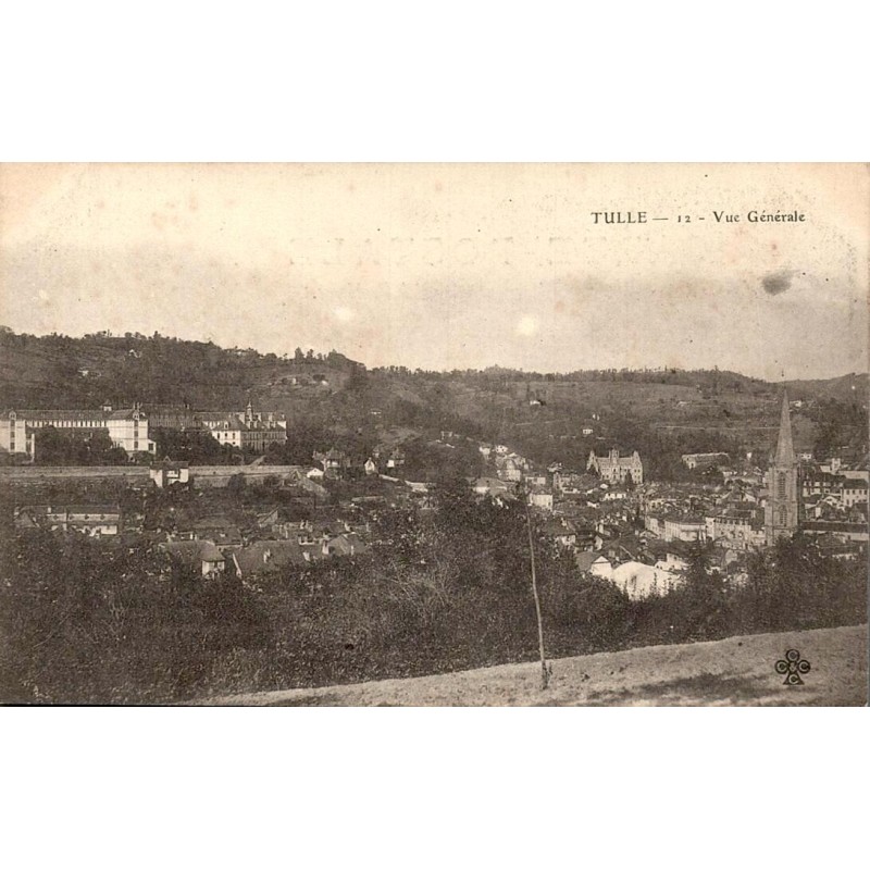 CPA Tulle Corrèze vue générale panoramique de la ville au début du XXe siècle