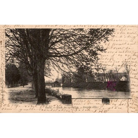 CPA de Brive circulée en 1904 montrant la Place du 14-Juillet, Grande allée arborée et le canal, avec timbres français de 5 c.