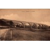 CPA Vignols en Corrèze, ancien viaduc et ses grandes arches dans le paysage rural