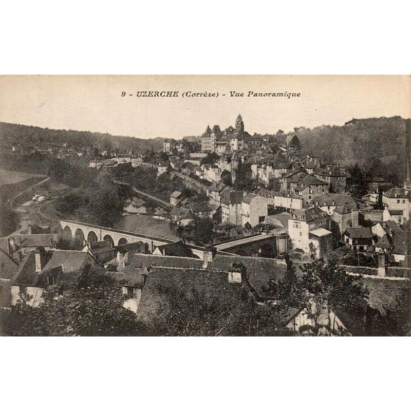CPA Uzerche vue panoramique, église Saint-Pierre et viaduc en Corrèze