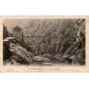CPA Corrèze pont de Merles, pont suspendu dans une vallée, carte circulée en 1902