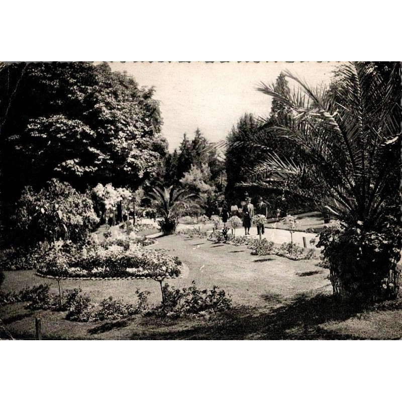 733 - CLERMONT FERRAND - Un coin du Jardin Lecoq