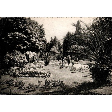 733 - CLERMONT FERRAND - Un coin du Jardin Lecoq
