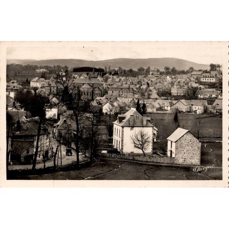 CPSM Meymac Corrèze vue générale du bourg et paysage de Haute-Corrèze