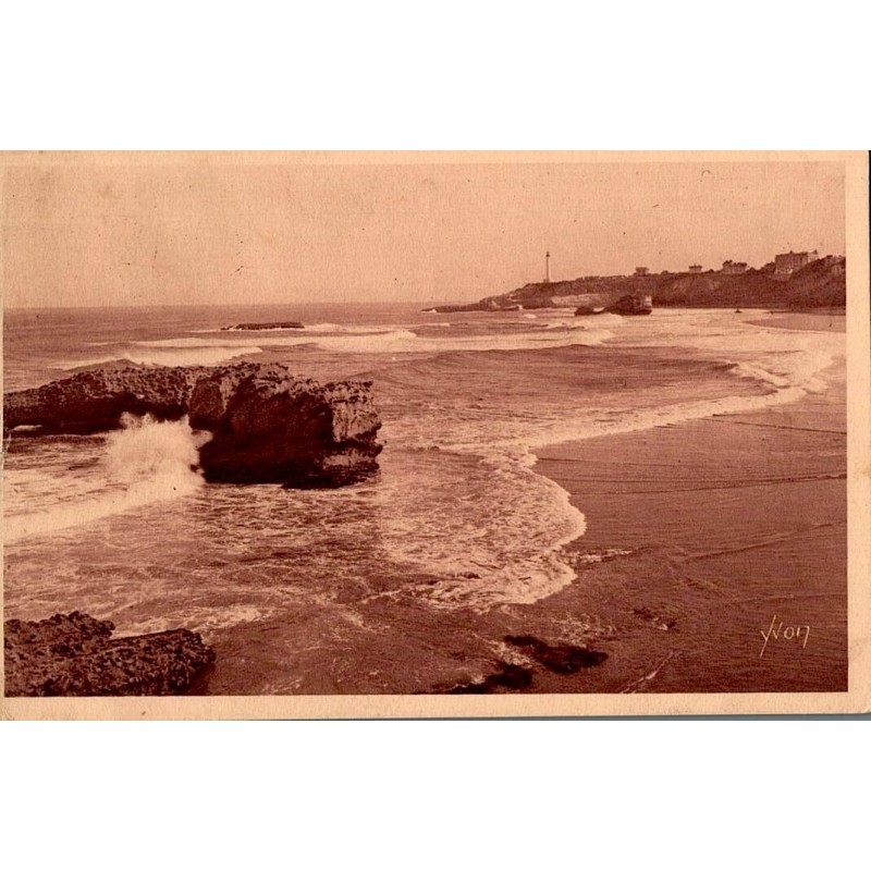 8 - COTE BASQUE - BIARRITZ - Le Cap Saint Martin vu du rocher de Basta