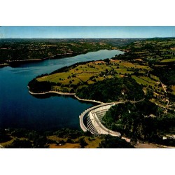 CPSM Bort-les-Orgues panorama aérien du barrage et de la retenue de la Dordogne