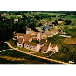 CPSM Pompadour vue aérienne du Club Méditerranée en Corrèze