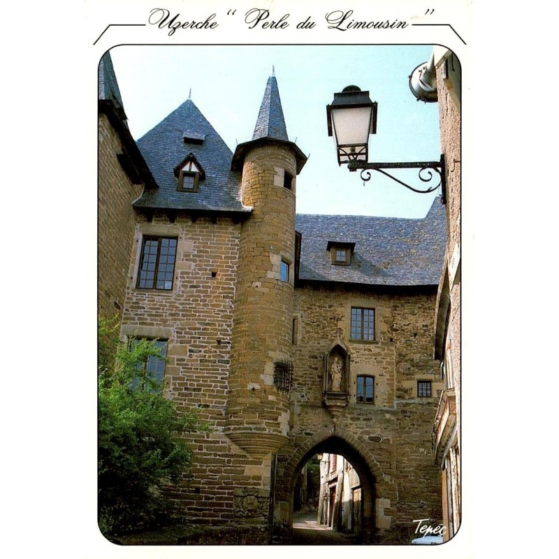 CPM Uzerche porte Bécharie du XIVe siècle et tourelle, Corrèze
