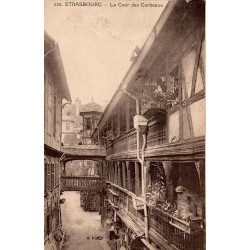 Carte postale ancienne de la Cours des Corbeaux à Strasbourg