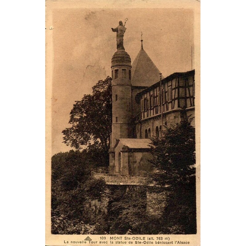 Carte postale ancienne du Mont Sainte-Odile avec la nouvelle tour et la statue de Sainte-Odile