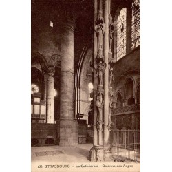 135 - Strasbourg - La Cathédrale - Colonne des Anges
