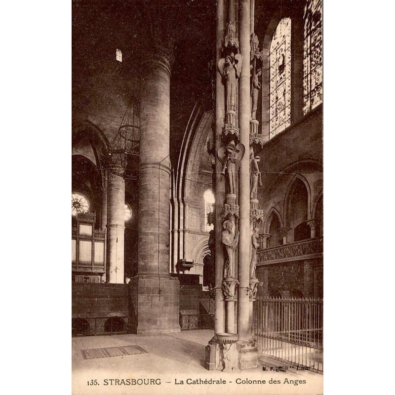 135 - Strasbourg - La Cathédrale - Colonne des Anges