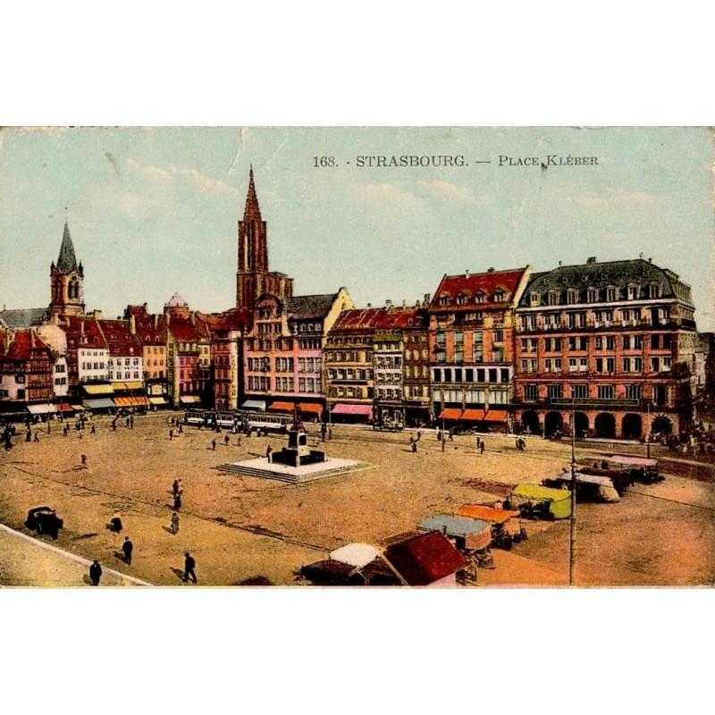 Carte postale ancienne de la Place Kléber à Strasbourg avec bâtiments historiques