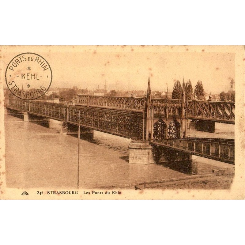 Carte postale ancienne montrant les ponts du Rhin à Strasbourg