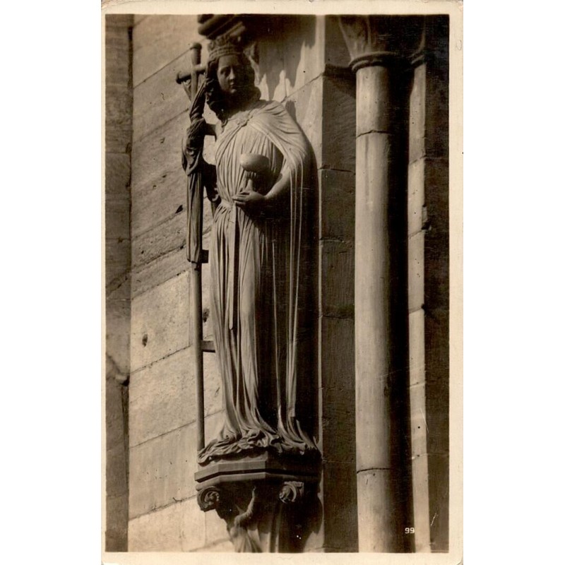99 - STRASBOURG - Statue de l'Eglise