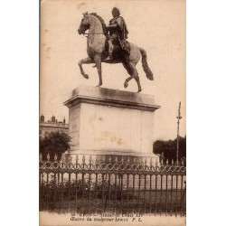Carte postale ancienne de la statue de Louis XIV à Lyon, œuvre du sculpteur Lemot