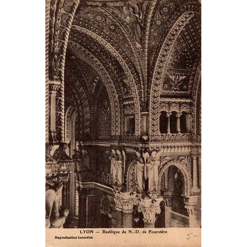 Carte postale ancienne de la basilique Notre-Dame de Fourvière à Lyon