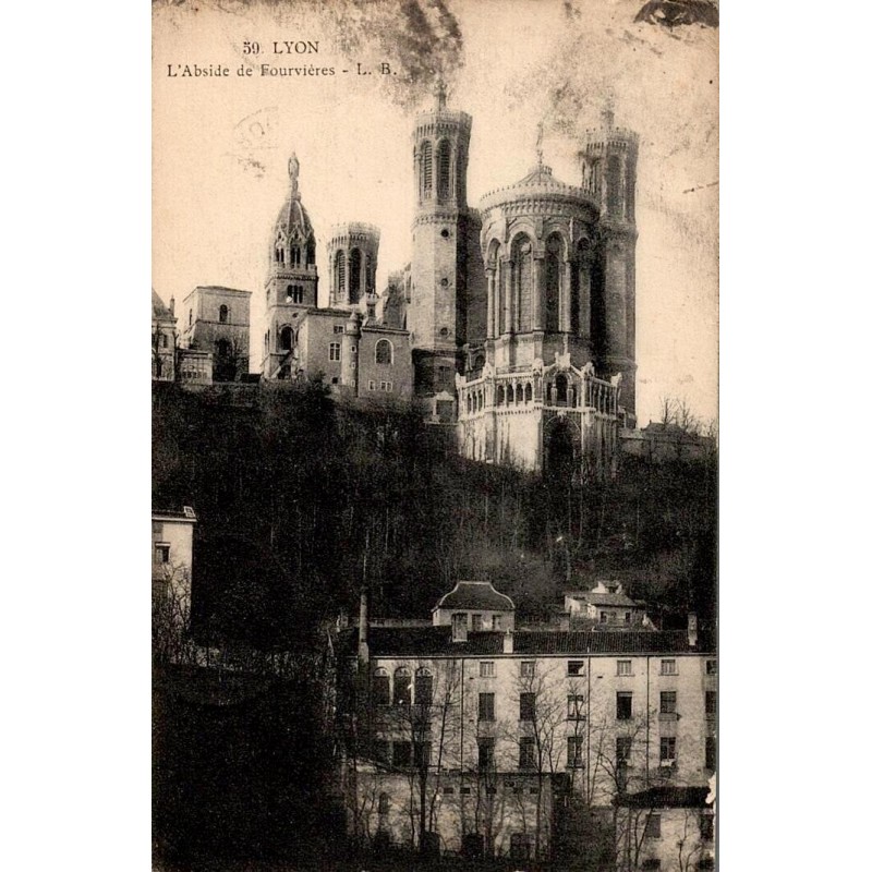 Carte postale ancienne montrant l’abside de la basilique Notre-Dame de Fourvière à Lyon