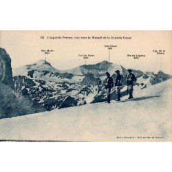 Carte postale ancienne avec l’Aiguille Percée et vue vers le massif de la Grande Casse